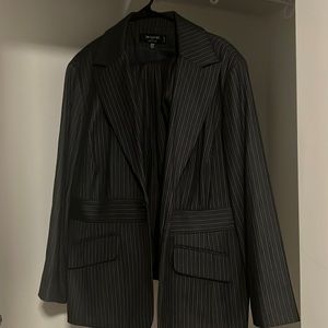 Women’s Pantsuit, Signature by Larry Levine size 20W, Black with white strips